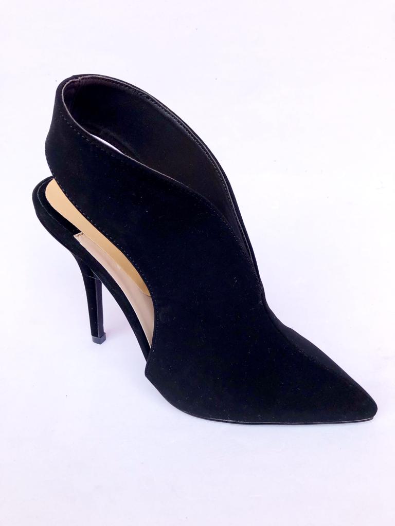 Black Stunning Heels